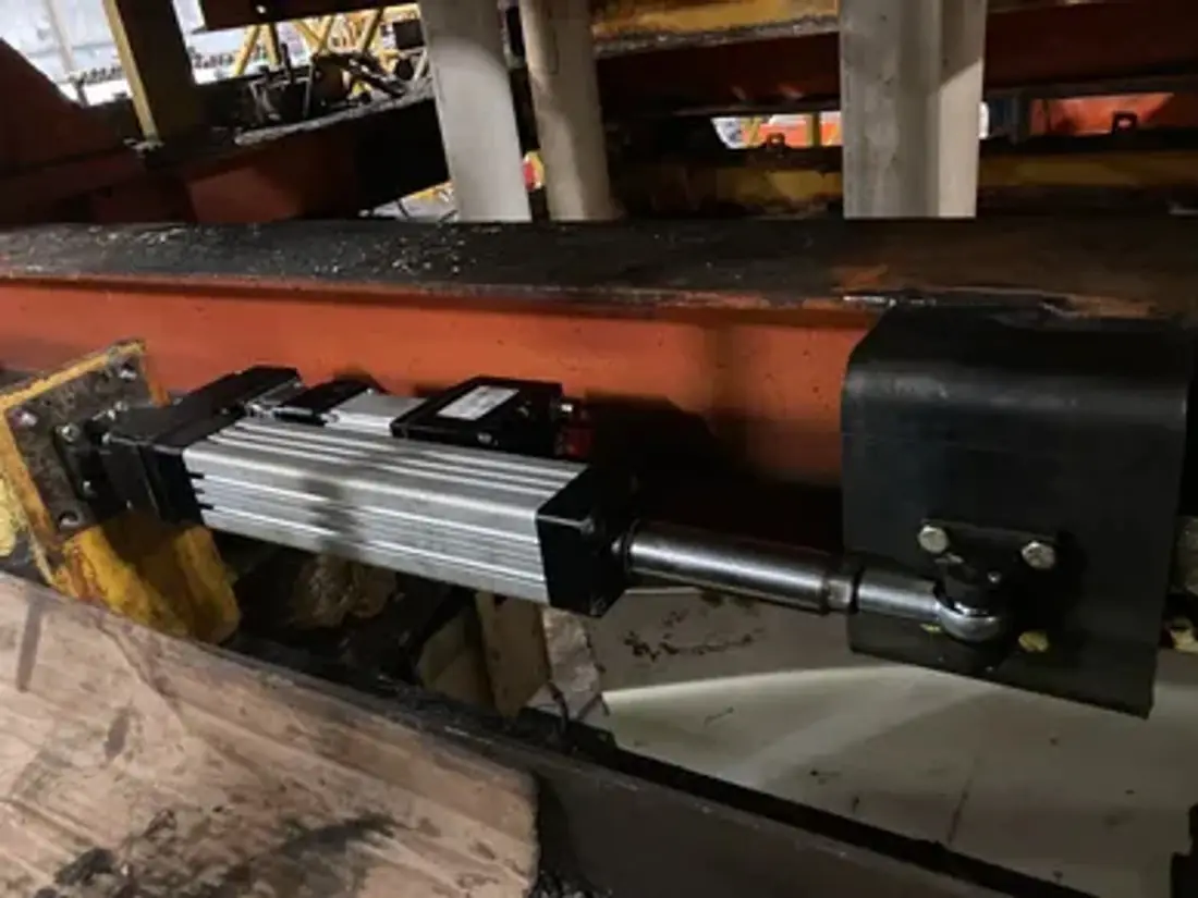 Hydraulic to electro-mechanical upgrade